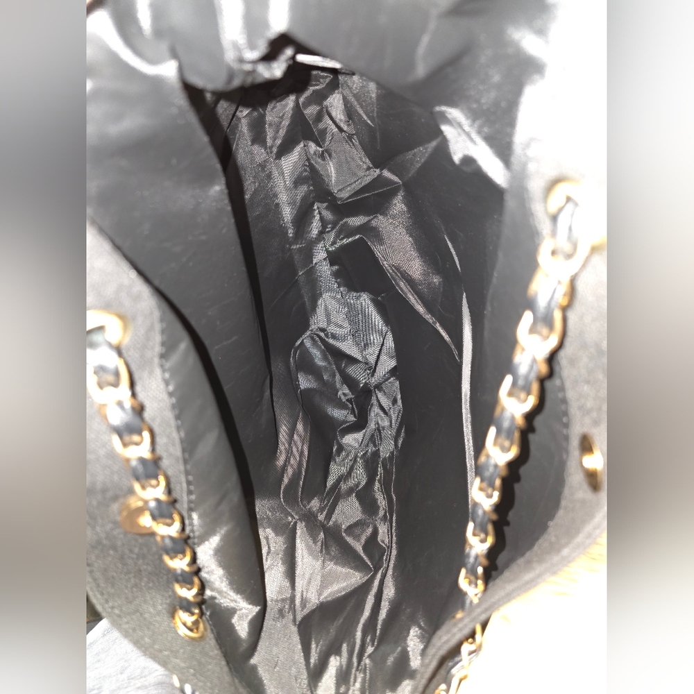 🖤 Chanel Shopper Tote 🖤 - Picture 5 of 10